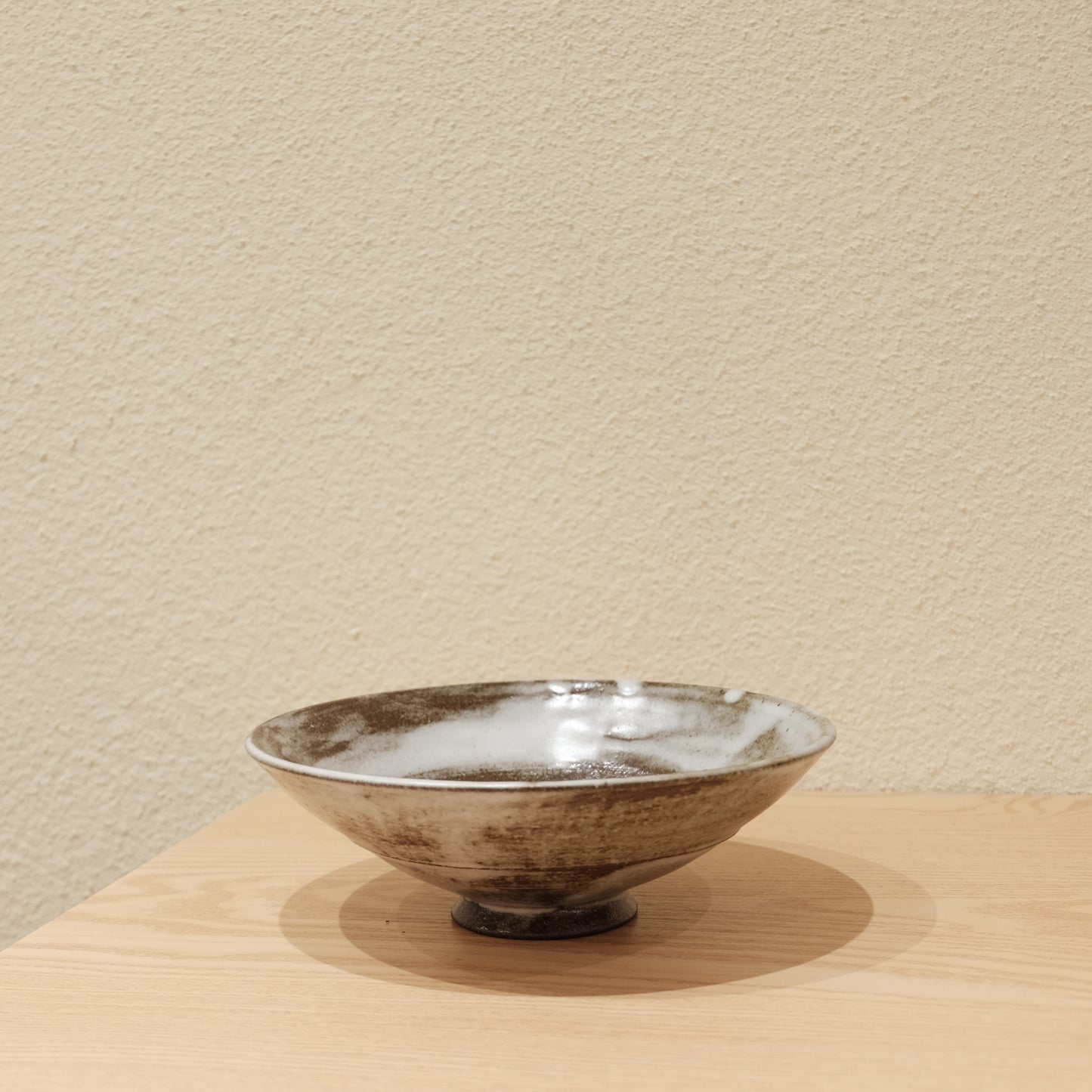 粉引 | 敞口斗笠碗