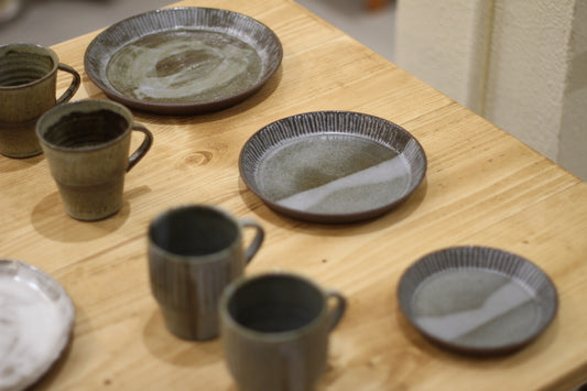 霜霧釉 | 手刻紋淺盤-嶼