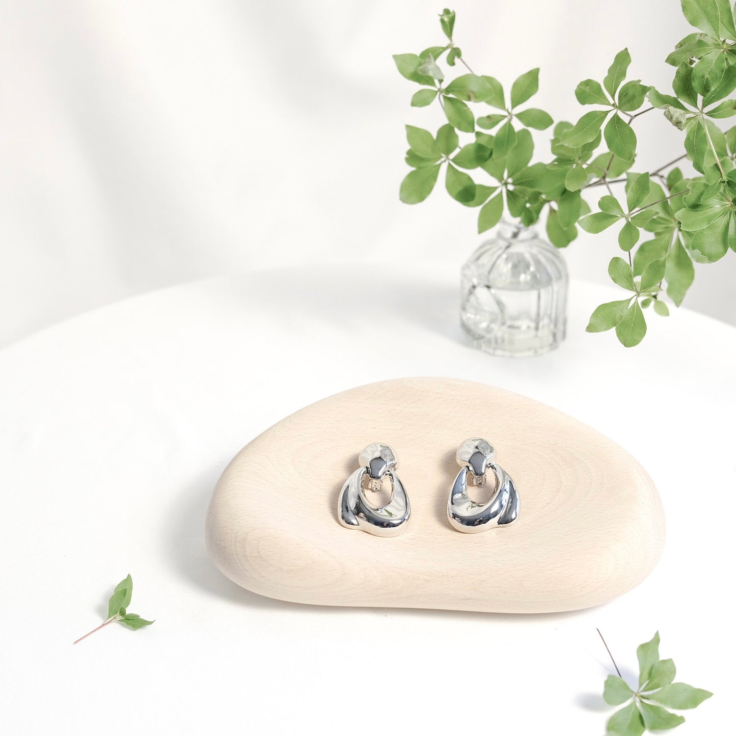 KnotKnots Ear Clips