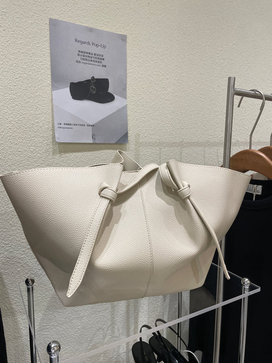 Regards-Gyoza Bag