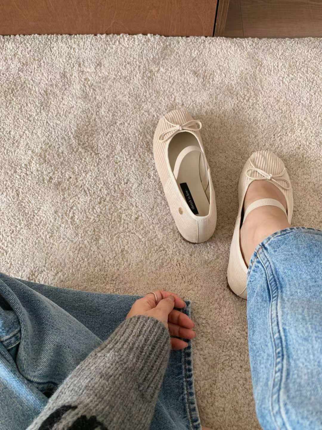 1032 Adult Ballet Flats