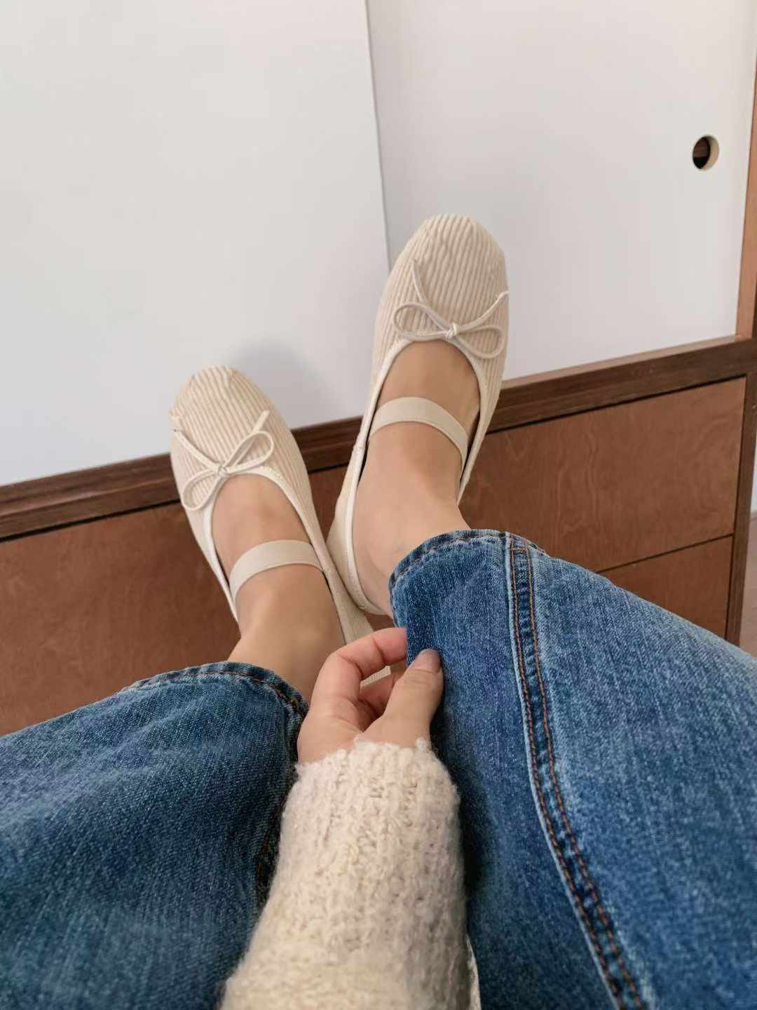 1032 Adult Ballet Flats