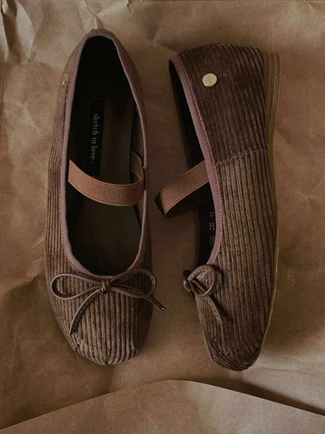 1032 Adult Ballet Flats