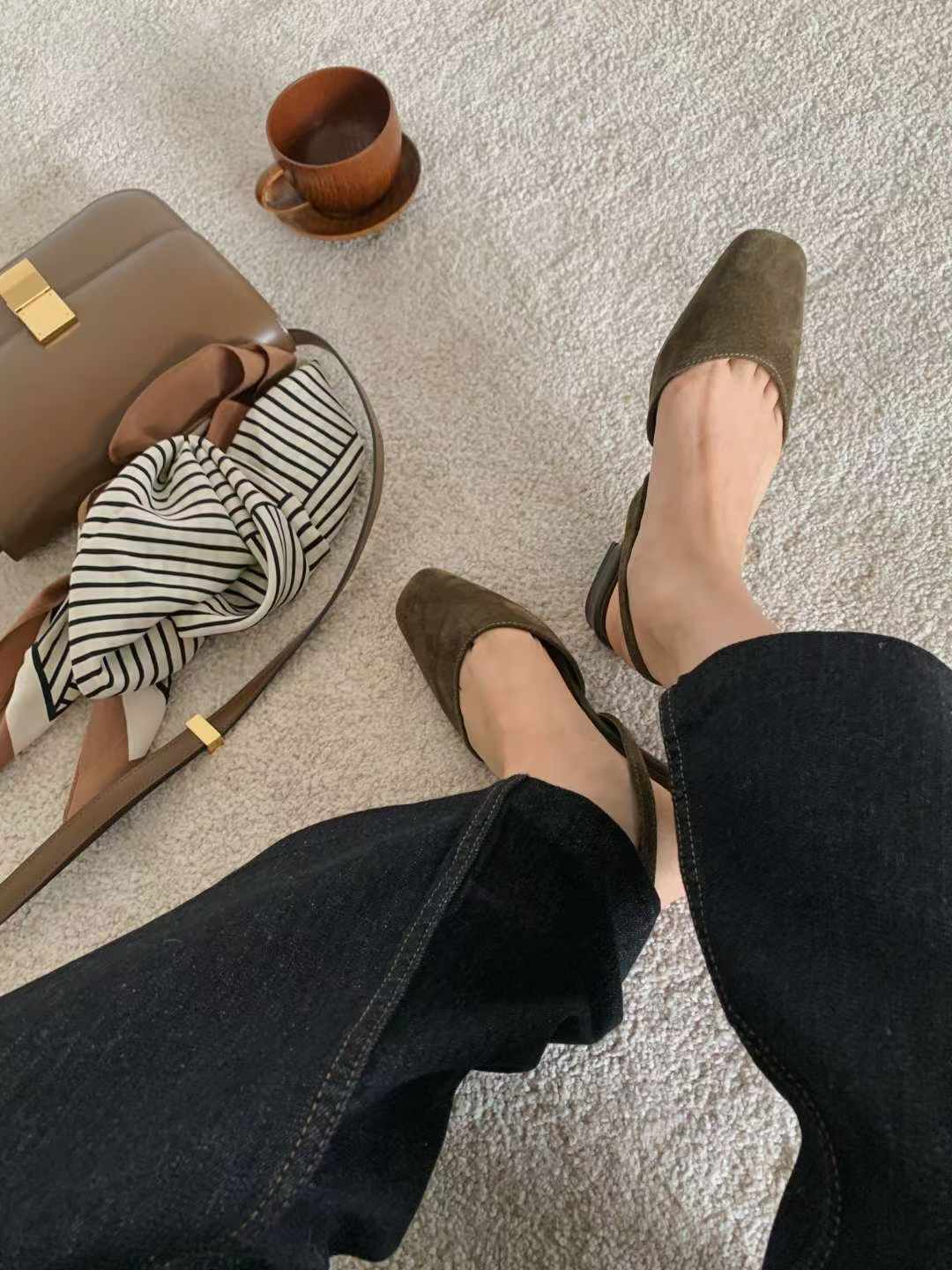 1037 Slingback Flats