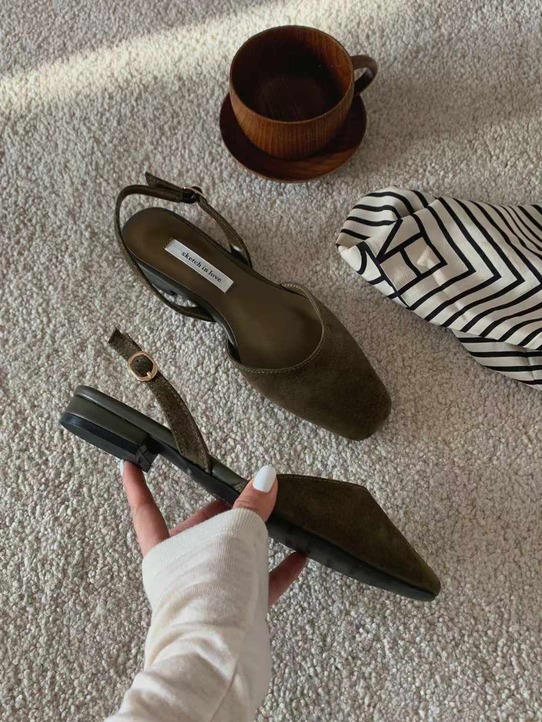 1037 Slingback Flats